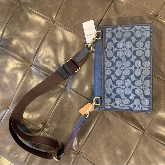 NWT Coach Turner Flap Crossbody In Signature Chambray - Picture 4 of 7